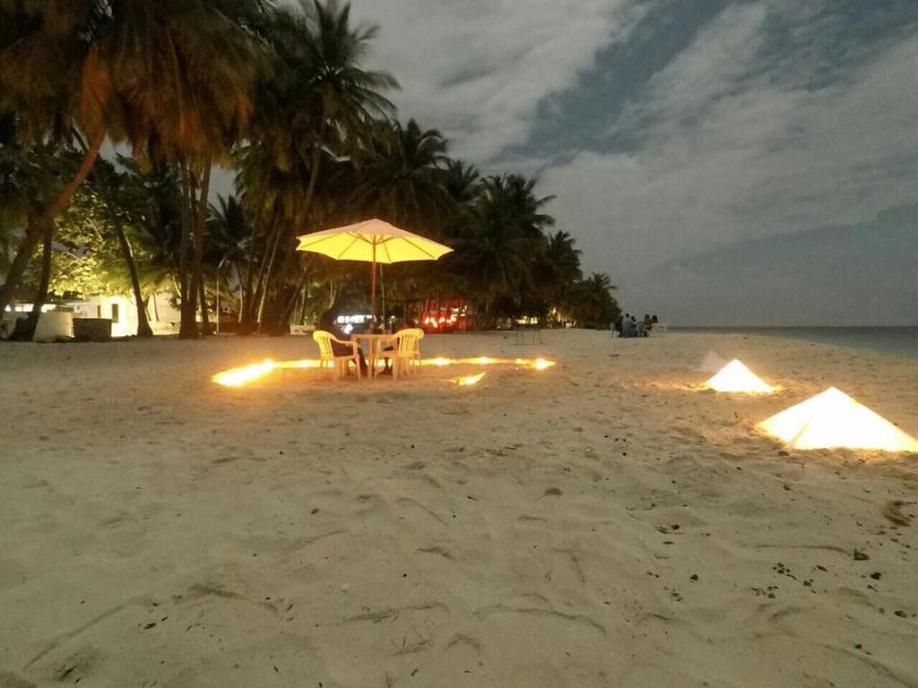 Madi Finolhu Guest House Dharavandhoo Exterior foto