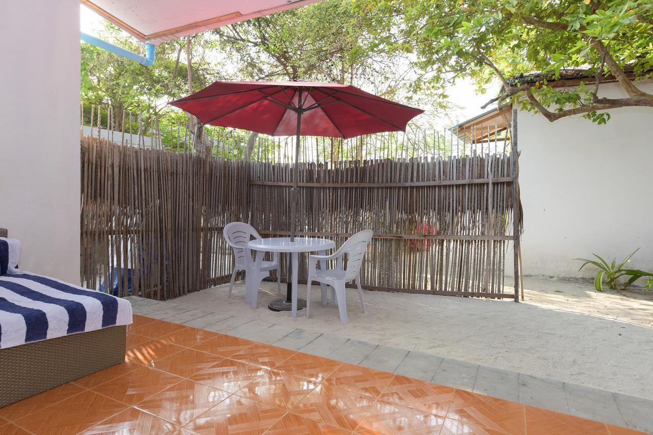 Madi Finolhu Guest House Dharavandhoo Exterior foto
